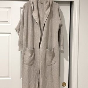 Goumi Lounge Sweater